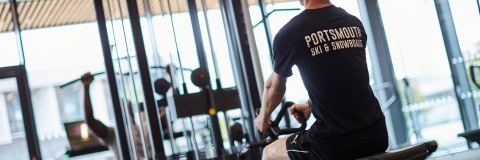 Photo of visitor exercising on weighted rowing machineRavelin Internal Photos